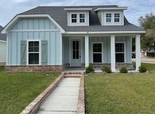 143 Grande View Dr, Biloxi, MS 39531