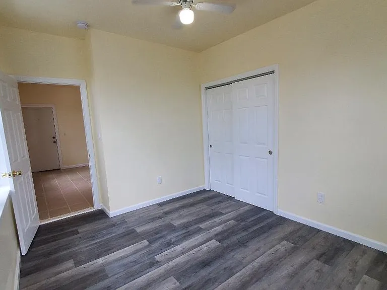 287 N 10th St #2R — Photo 4