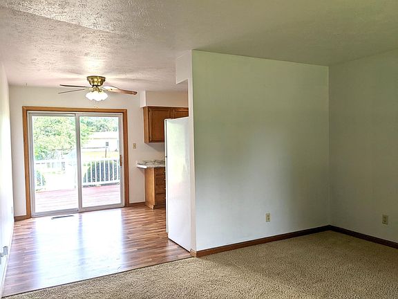 5th image of 23889 Mira Ct