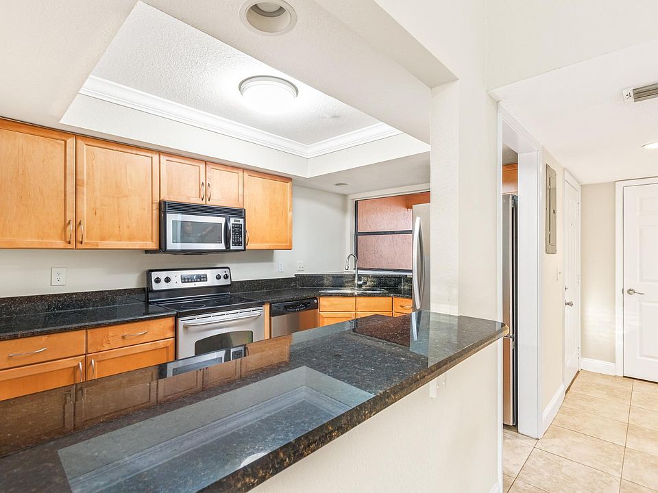 1st image of 759 Driftwood Cir