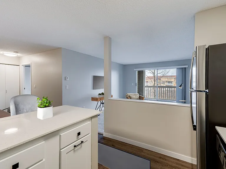 Minnetonka - 1 Bed / 1 Bath - 728 Sq.Ft.