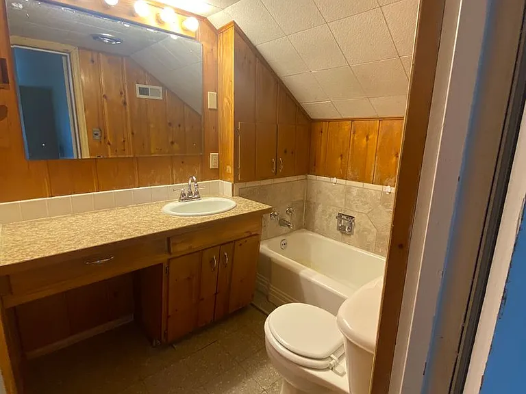18-20 N. 7th Street — Photo 11
