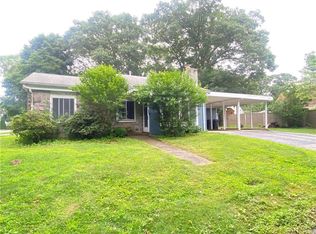 74 Pell Ave, Warwick, RI 02888