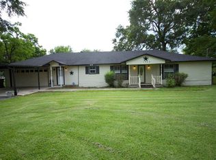 1720 Reynolds Rd, Beaumont, TX 77707