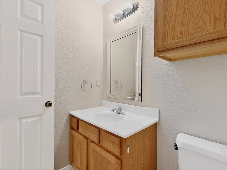 117 W Wilson Ave — Photo 18