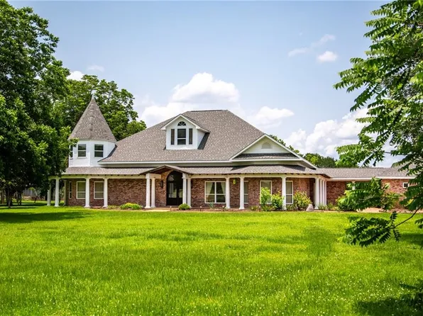 15 Van Mol Rd, Alexandria, LA 71302