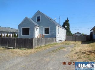 1323 W 6th St, Port Angeles, WA 98363