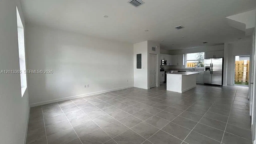 Miami Land And Developmen — Photo 4