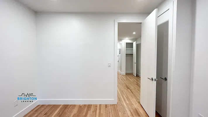 Rented by Brighton Management | media 13