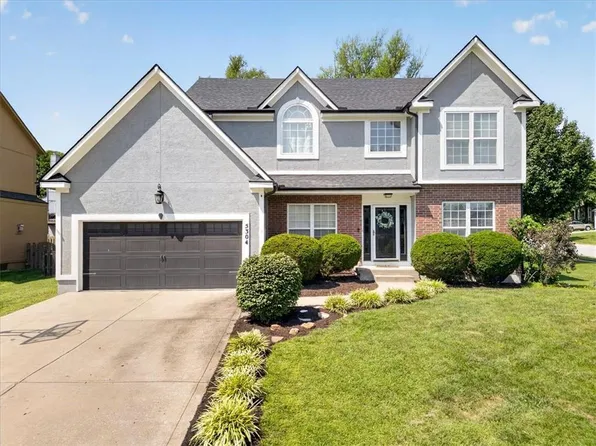 5304 Payne St, Shawnee, KS 66226