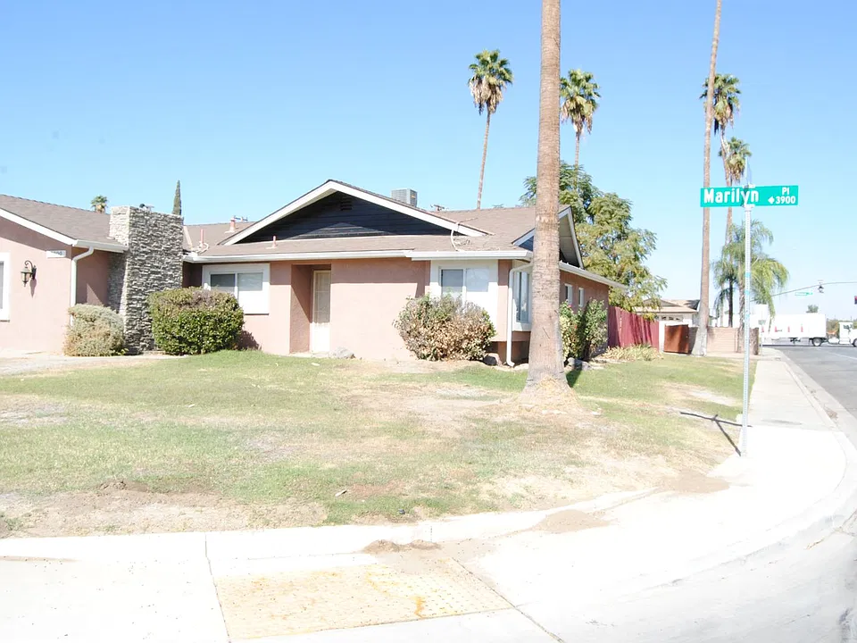 3900 Marilyn Pl
