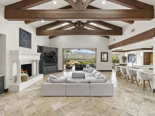 7628 Top O The Morning Way, San Diego, CA 92127