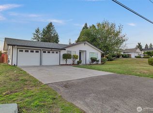 9040 S Sheridan Ave, Tacoma, WA