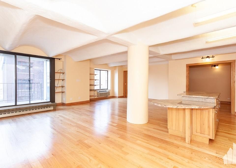 1st image of 345 N Canal St APT 402L