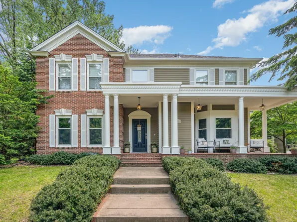 8167 Galway Cir, Woodbury, MN 55125