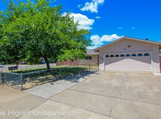 2368 Capella St, Redding, CA 96002