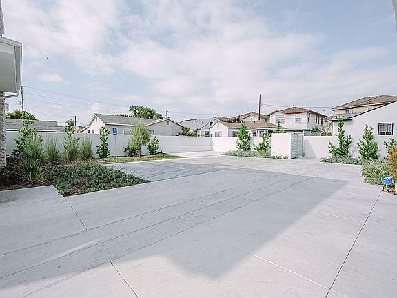 3rd image of 21915 Dolores St #14