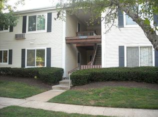 35 Norwich Pl #39, Somerset, NJ 08873