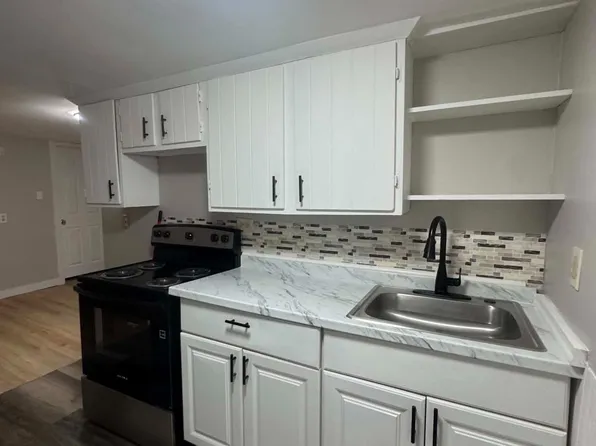 16 Jefferson St APT 2, Augusta, ME 04330