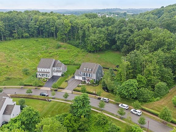 4th image of 140 Overbrook Dr