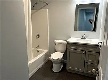 108 Norton Ave #9 — Photo 19