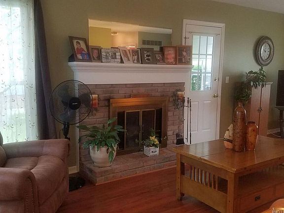 3rd image of 5226 Riverwatch Dr
