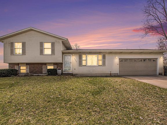 3rd image of 24802 Johannes Ct