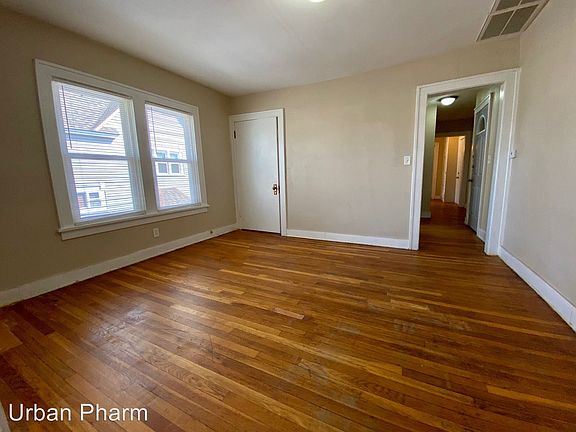 3rd image of 1144 Madison Ave SE APT 3