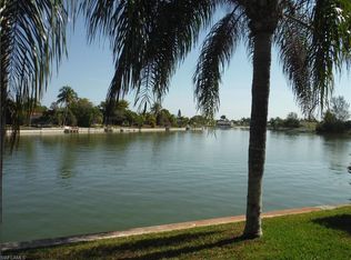 409 Aviation Pkwy, Cape Coral, FL 33904