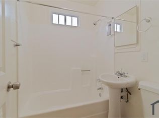 925 W 62nd Pl, Los Angeles, CA 90044