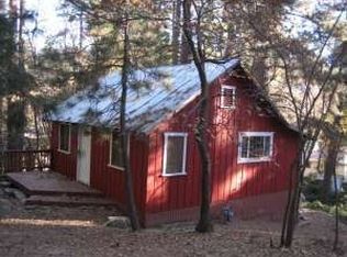 397 Redwood Ln, Crestline, CA 92325