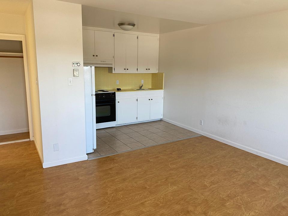 1st image of 344 Carl St APT 9