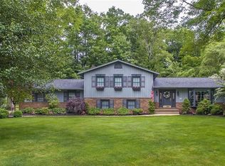 171 Scenic View Dr, Akron, OH 44321