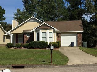 1651 Kara Ct, Fayetteville, NC 28304