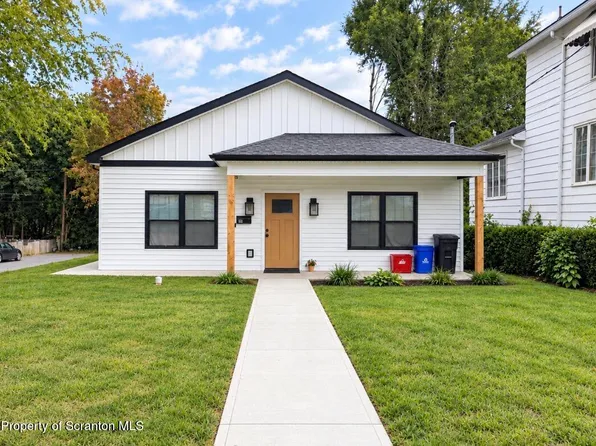 617 E Locust St, Scranton, PA 18505