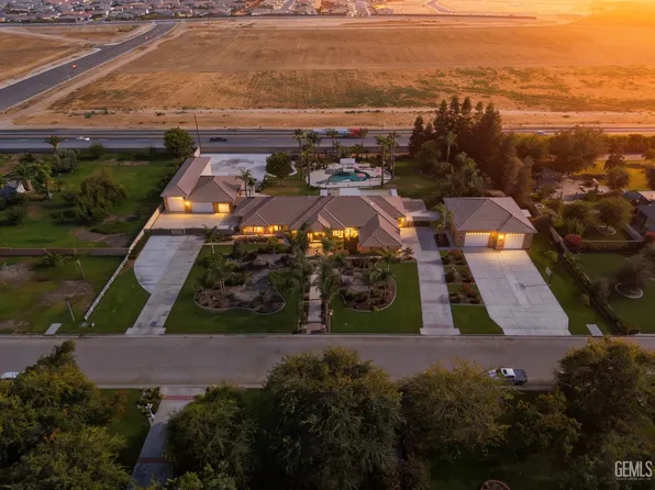 17041 Anelura Ct, Bakersfield, CA 93314