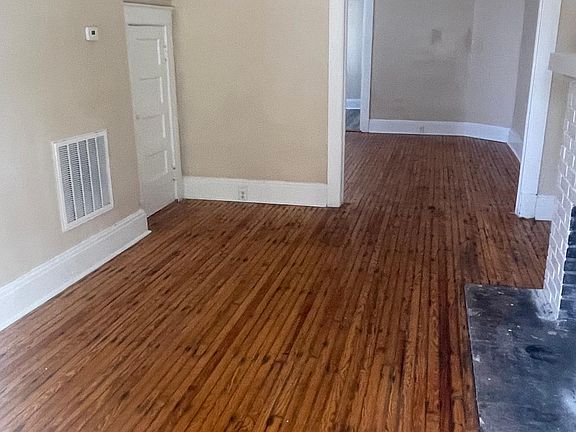 5th image of 612 S McQueen St #B