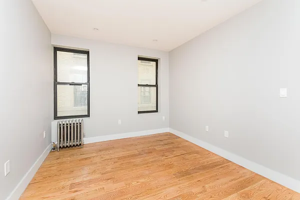 Rented by Clove Realty LLC | media 20