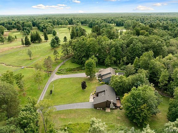4th image of 8105 Pinebrook Ln