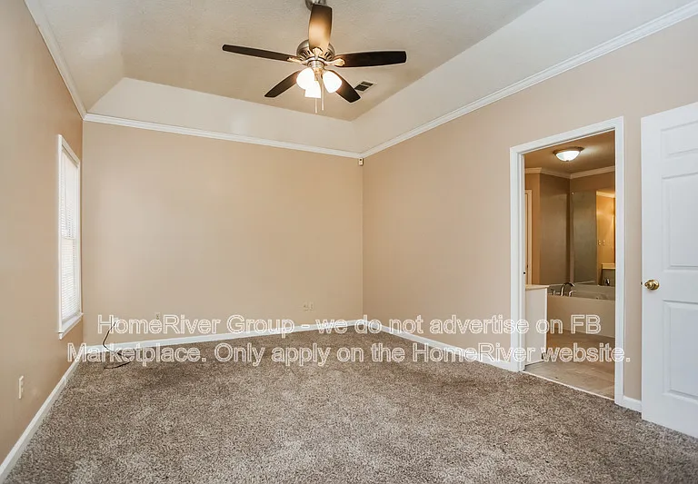 2426 Lake Edge Dr — Photo 9