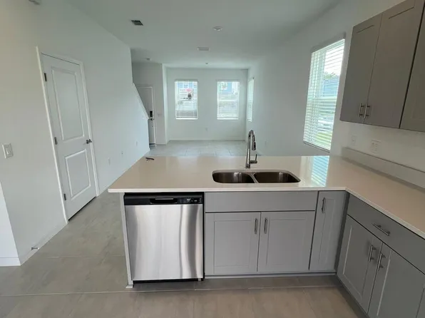 3112 Skyline Loop, Kissimmee, FL 34758