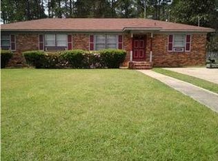 2111 Juniper Dr, Albany, GA 31721