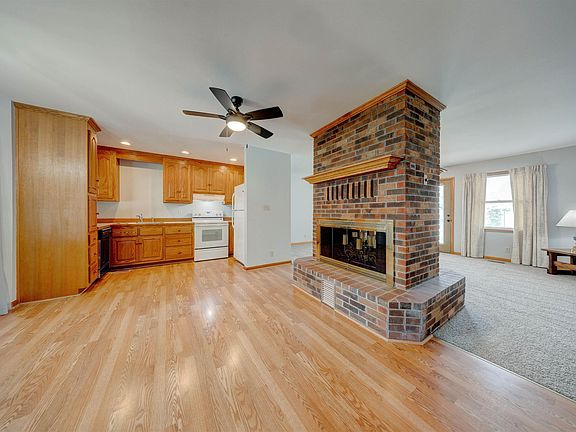 4th image of 3300 Igleheart Ave