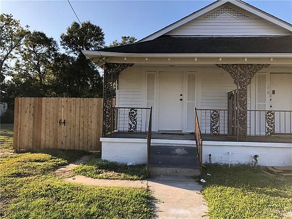 2nd image of 1138 Oak Ave