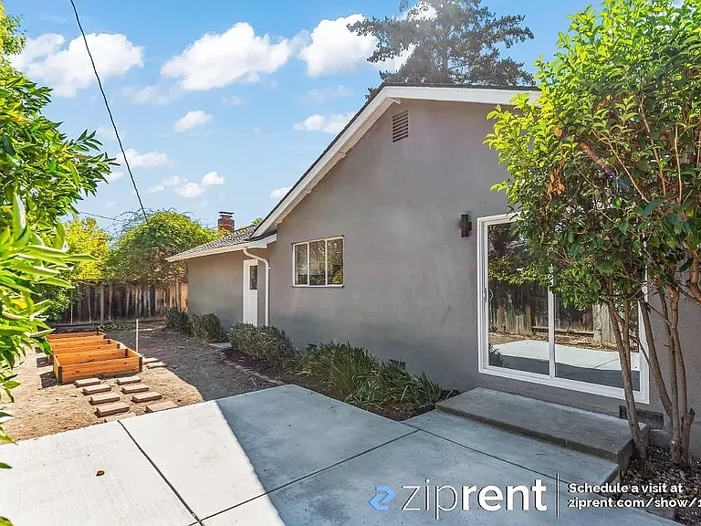 4559 Piper Dr — Photo 20