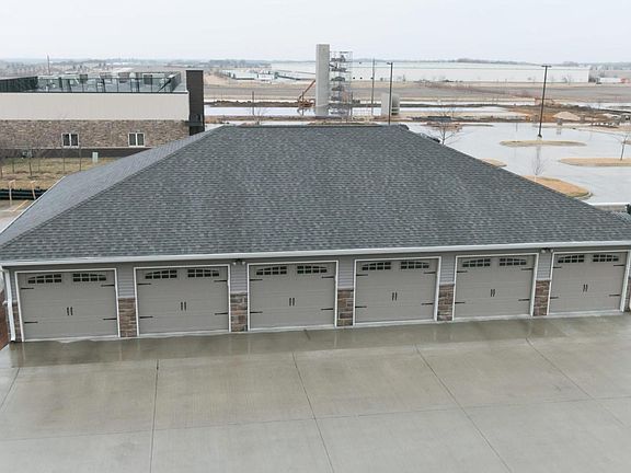 3rd image of 1680 Lincoln Dr Unit 208