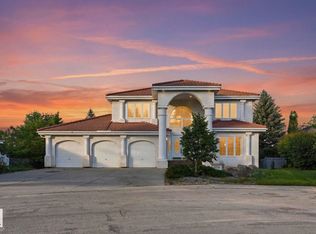 154 Osland Dr NW, Edmonton, AB T6R 2A1