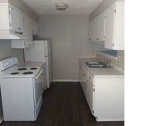 3rd image of 518 E Cypress St #8