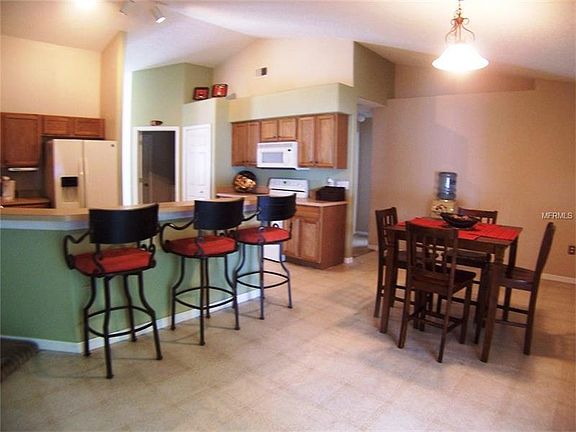 3rd image of 3014 Pinellas Ln