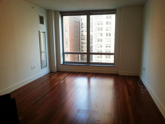 2nd image of 10 West St APT 19D